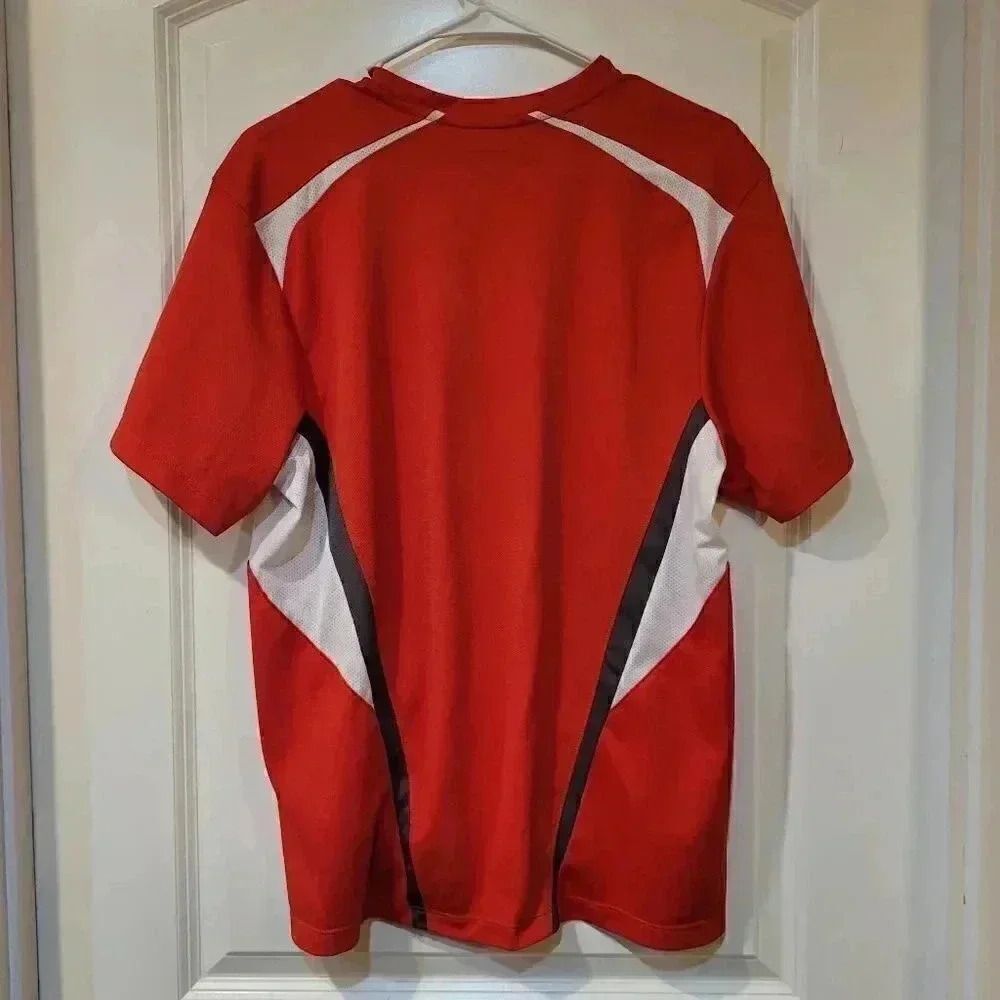 𝅺Wilson Men's Red/White/Black Quick Dry Short Sleeve Shirt - Picture 6 of 9